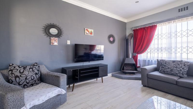 3 Bedroom Property for Sale in Churchill Estate Western Cape